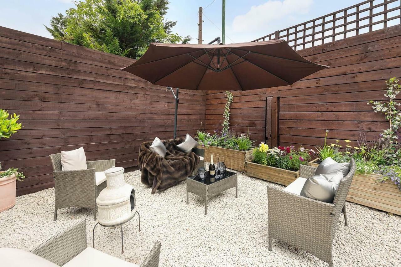 Вилла Beautiful West London House Экстерьер фото